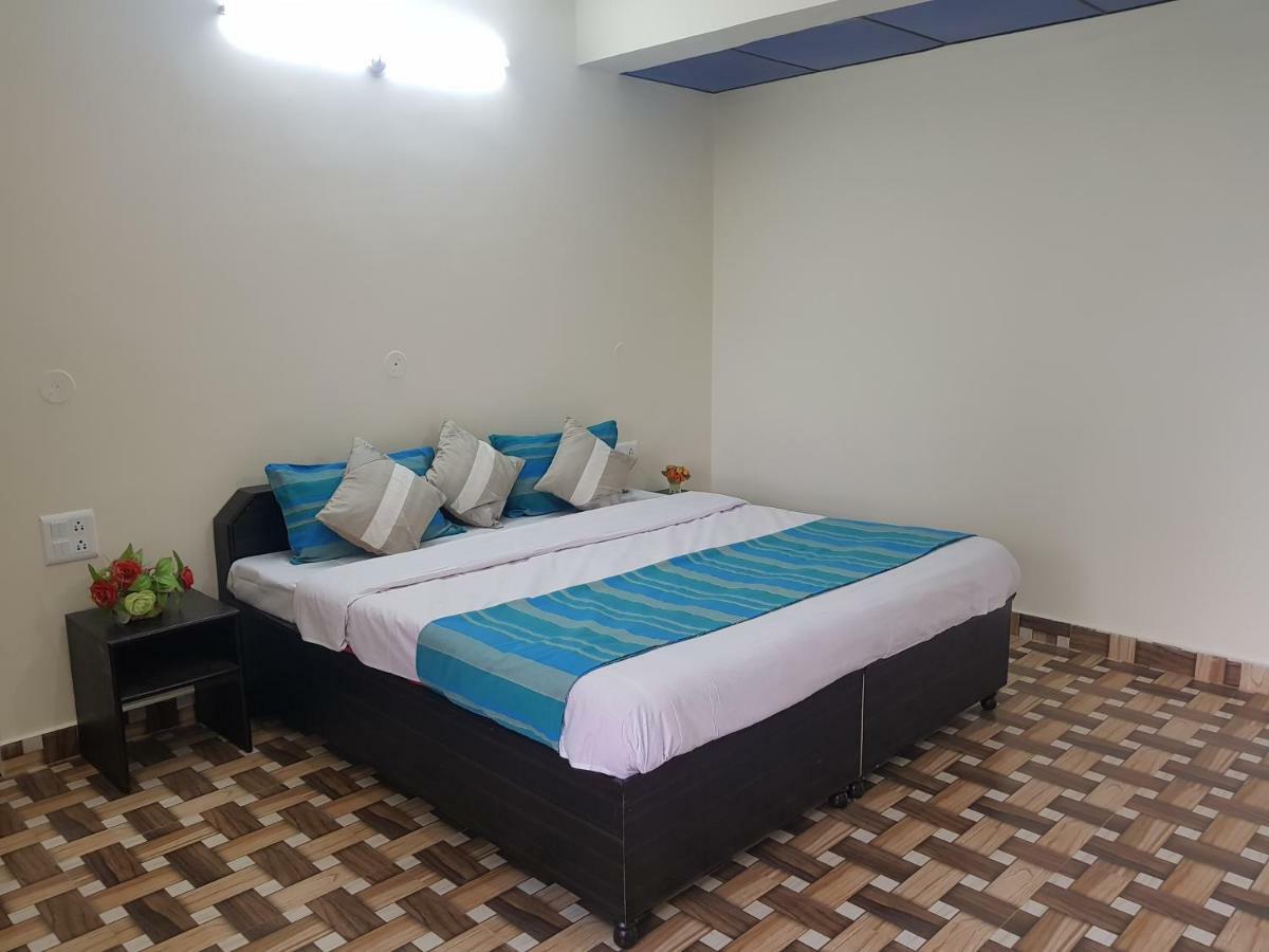 Aditya Homestay Dalhousie Exterior foto